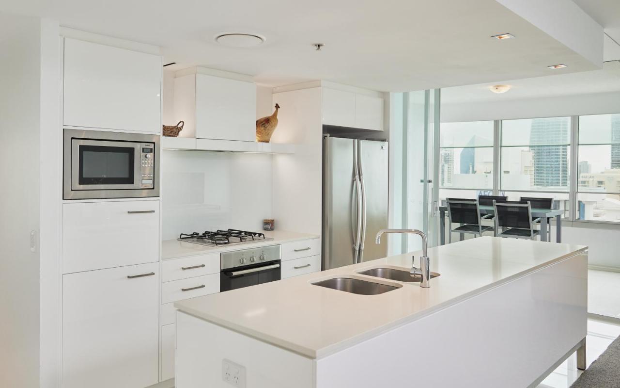 Serain Residences On 9 Hamilton Avenue Gold Coast Exterior photo
