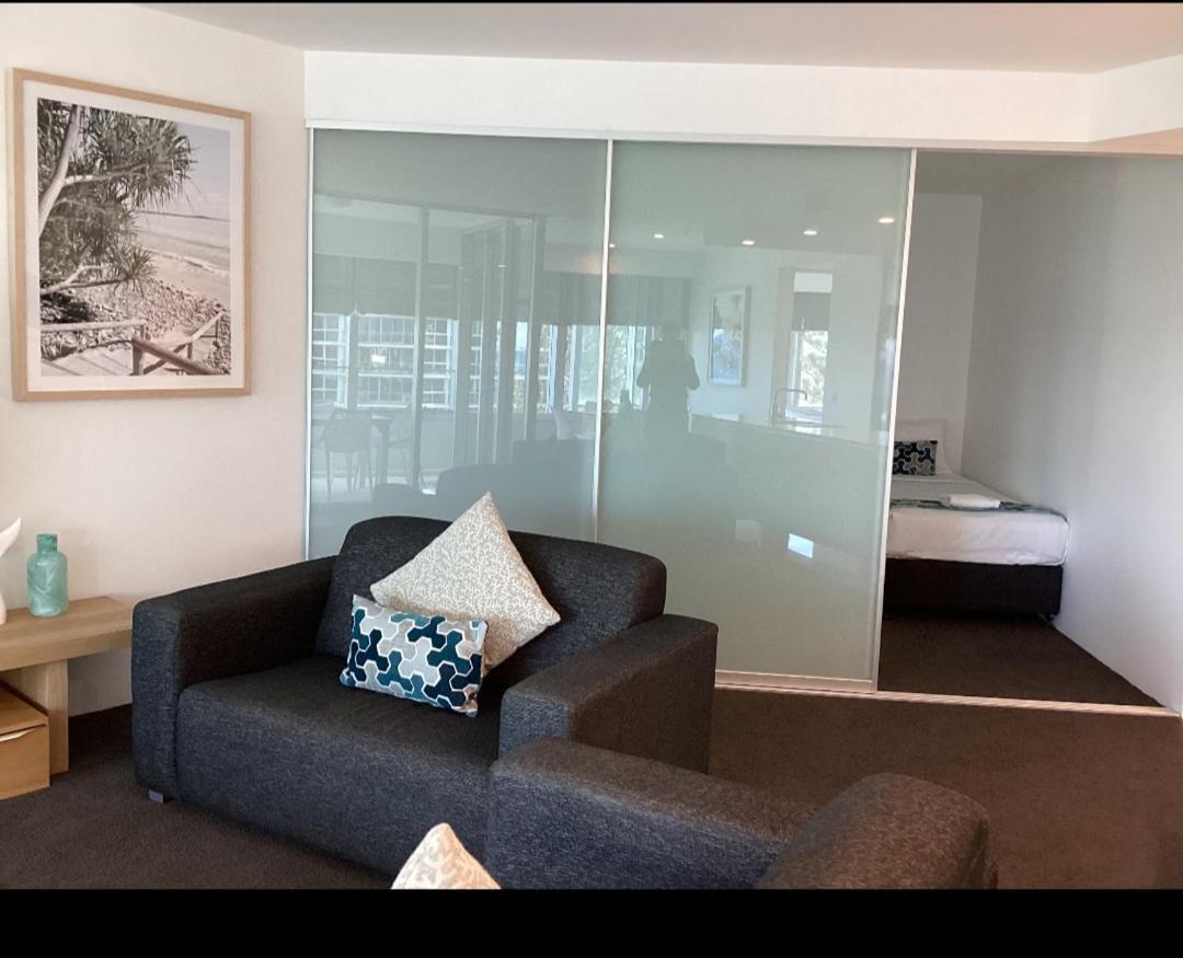 Serain Residences On 9 Hamilton Avenue Gold Coast Exterior photo